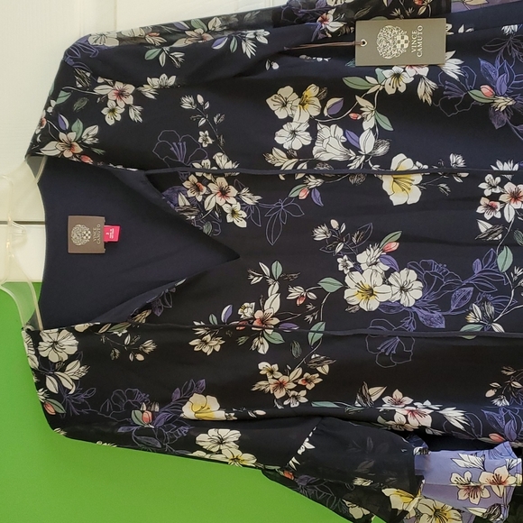 Vince Camuto Floral Print Dress - Picture 4 of 10